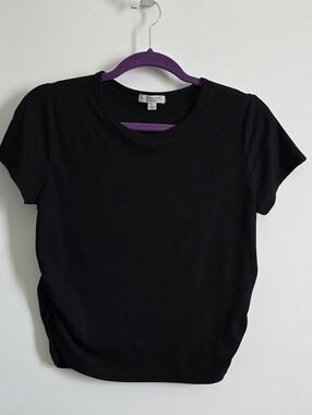 Crew Neck Black Ribbed Short Sleeve Tee by Orange Kiss.